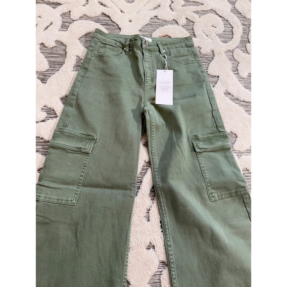 Risen Jeans Denim - Risen Los Angeles Olive Green Wide Leg Cargo Jeans RDP5488 Size 7/28 NEW